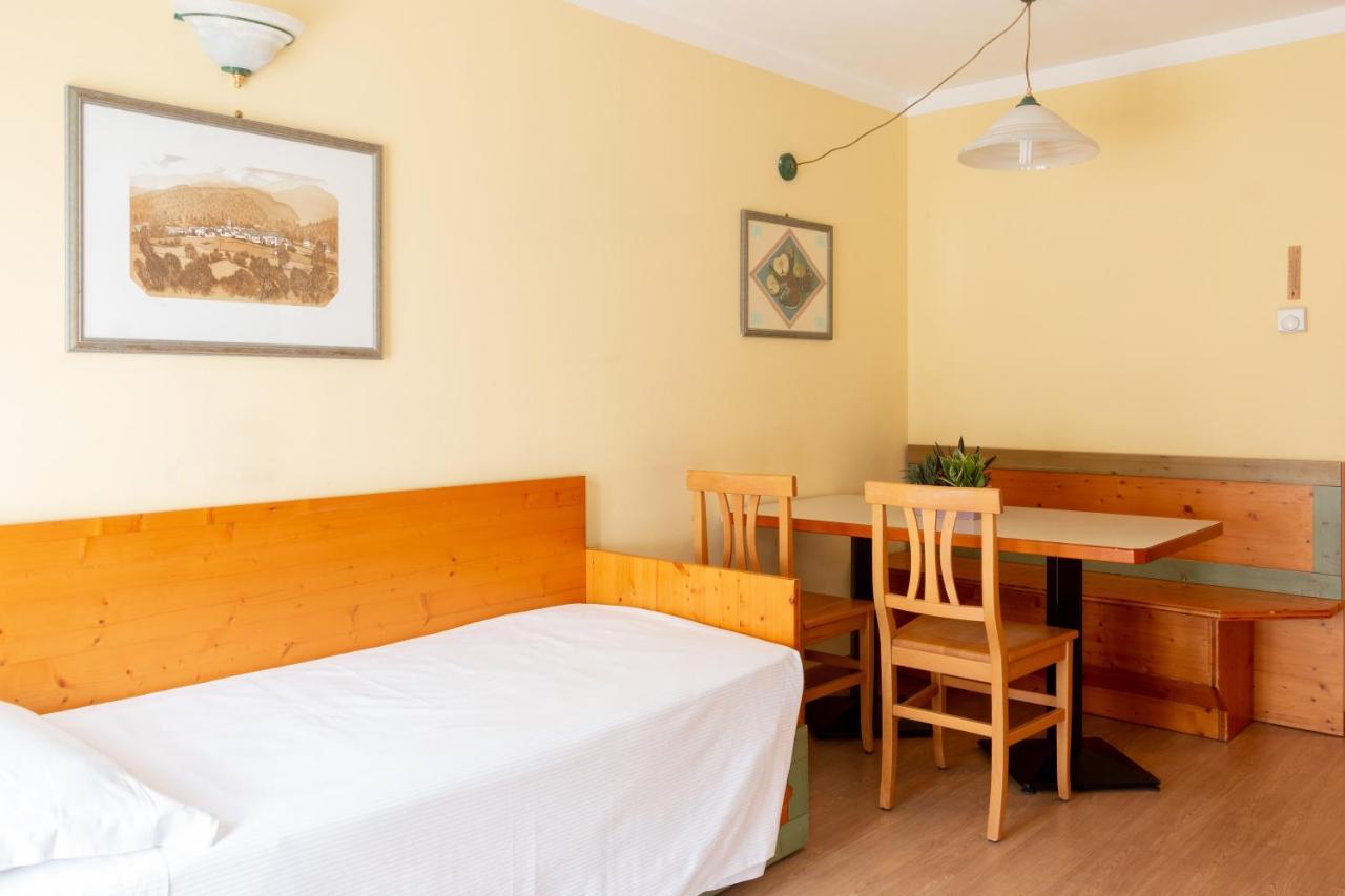 Nevesole Folgarida Resort Aparthotel ภายนอก รูปภาพ
