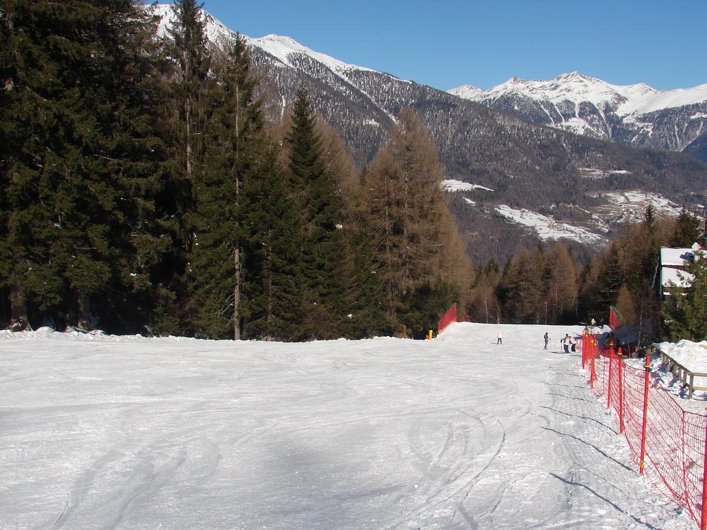 Nevesole Folgarida Resort Aparthotel ภายนอก รูปภาพ