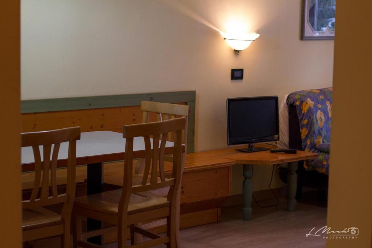 Nevesole Folgarida Resort Aparthotel ภายนอก รูปภาพ
