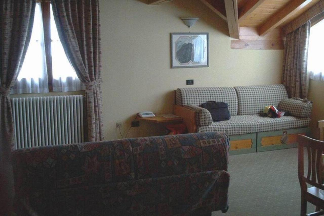 Nevesole Folgarida Resort Aparthotel ภายนอก รูปภาพ